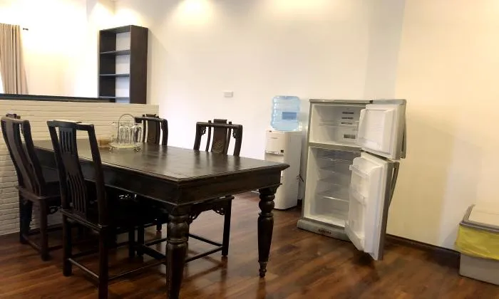 Spacious and Bright Light One Bedroom Serviced Apartment in District 1 Ho CHi Minh City 60sqm 600 USD/month