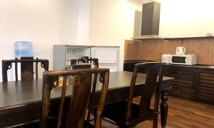 Spacious and Bright Light One Bedroom Serviced Apartment in District 1 Ho CHi Minh City 60sqm 600 USD/month