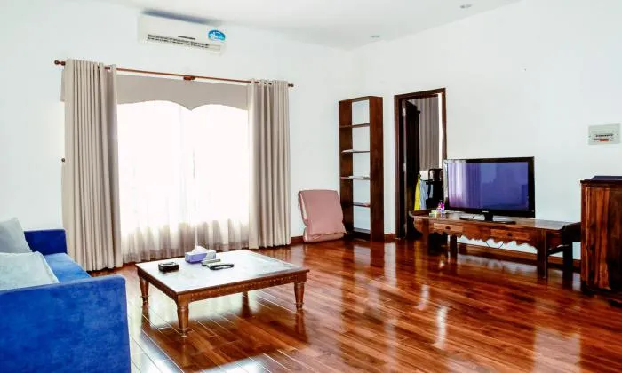Wooden Style One Bedroom Serviced Apartment in District 1 HCMC 60sqm 650 USD/month