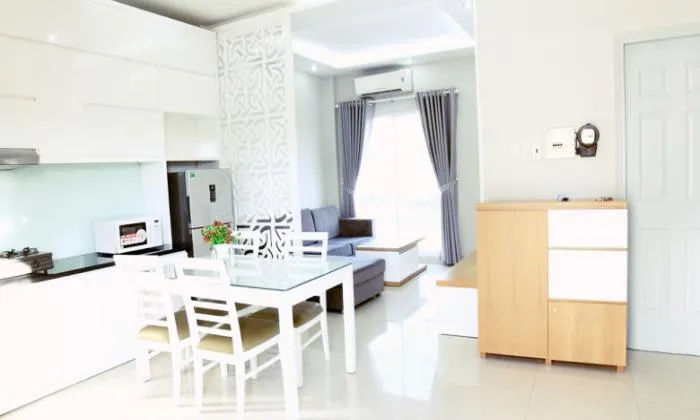Top Floor One Bedroom Serviced Apartment For Lease in District 1 HCMC 70sqm 650 USD/month