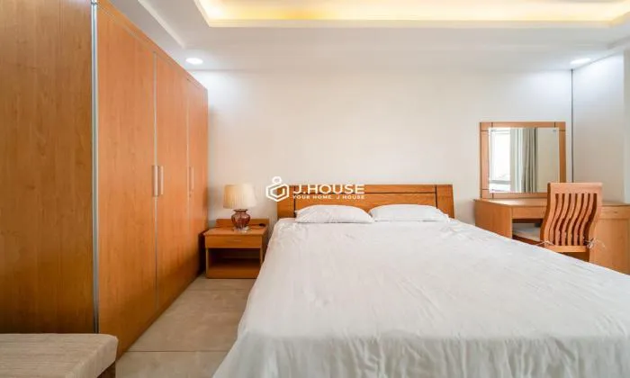 One Bedroom Serviced Apartment For Rent in Nguyen Thai Binh Street District 1 HCMC 45sqm 550 USD/month