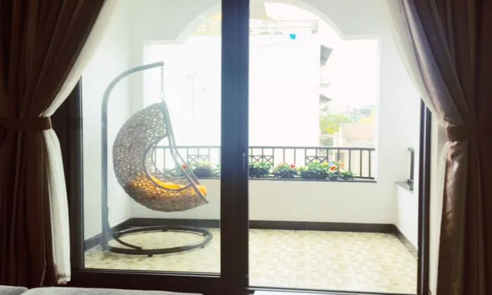 One Bedroom Serviced Apartment With Stunning Balcony in District 1 HCMC 50sqm 600 USD/month