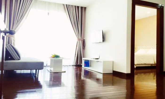 One Bedroom Serviced Apartment With Stunning Balcony in District 1 HCMC 50sqm 600 USD/month