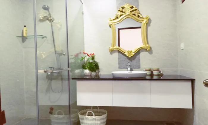 One Bedroom Serviced Apartment With Stunning Balcony in District 1 HCMC 50sqm 600 USD/month