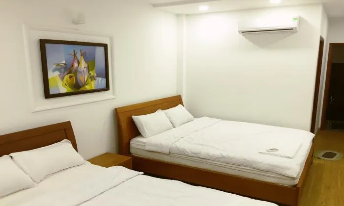 Single Serviced Room  For Rent in District 1 Ho Chi Minh City 30sqm 450 USD/month