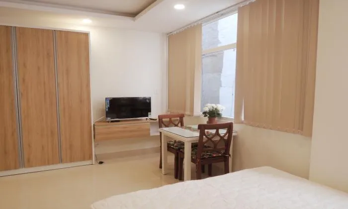 Fresh Living Studio Apartment in Nguyen Thi Minh Khai District 1 HCM City 35sqm 350 USD/month