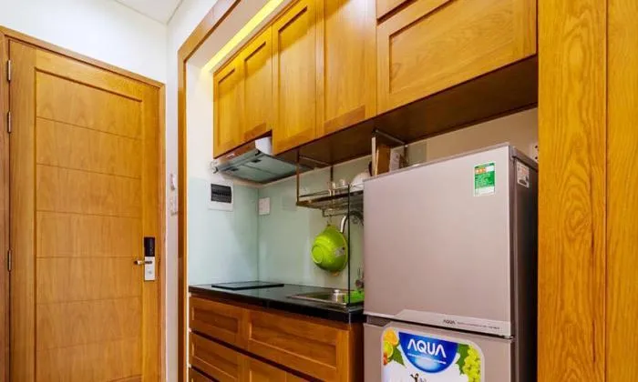 Nice Studio With Private Balcony For Rent in District 1 Ho Chi Minh City 40sqm 550 USD/month