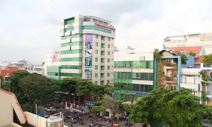 New One-Bedroom Serviced Apartment Rentals in District 1, HCMC 50sqm 800 USD/month