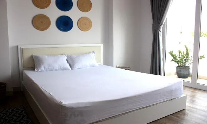 A New Bright Light One Bedroom Serviced Apartment in District 1 HCM City 55sqm 600 USD/month