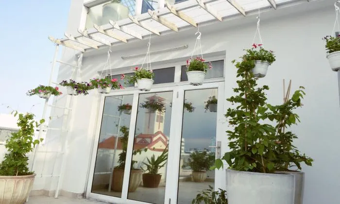 Top Floor One Bedroom Serviced Apartment For Rent in District 1 HCMC 70sqm 1,000 USD/month