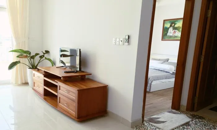 Top Floor One Bedroom Serviced Apartment For Rent in District 1 HCMC 70sqm 1,000 USD/month