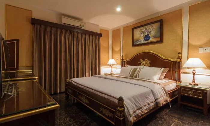 Luxury Serviced Apartment For Rent On Tran Hung Dao Street  HCM City 70sqm 650 USD/month