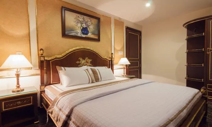 Luxury Serviced Apartment For Rent On Tran Hung Dao Street  HCM City 70sqm 650 USD/month