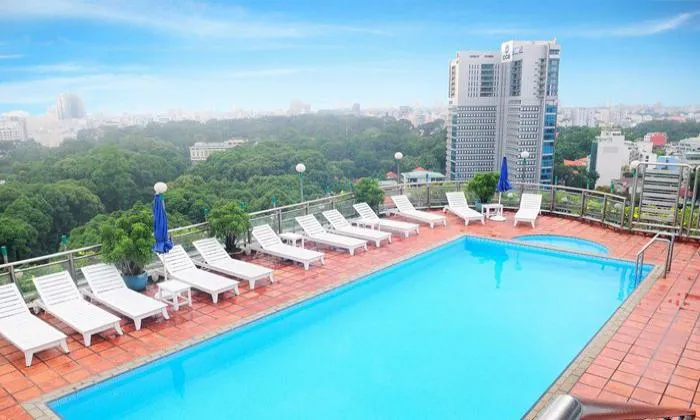 Diamond Plaza Serviced Apartment For Rent in District 1 Ho Chi Minh City 179sqm 3,700 USD/month