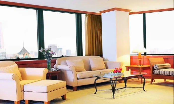 Diamond Plaza Serviced Apartment For Rent in District 1 Ho Chi Minh City 179sqm 3,700 USD/month