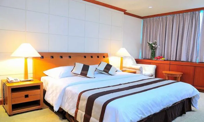 Diamond Plaza Serviced Apartment For Rent in District 1 Ho Chi Minh City 179sqm 3,700 USD/month