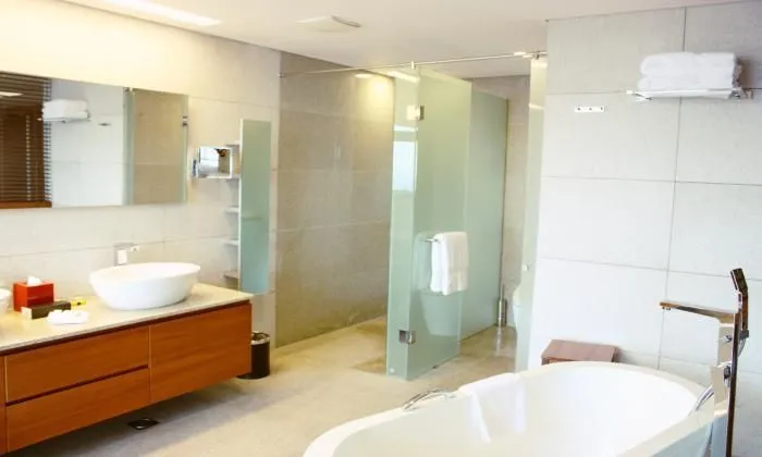 The Intercontinental Asiana Apartment For Rent, District 1 Ho Chi Minh City 160sqm 6,165 USD/month