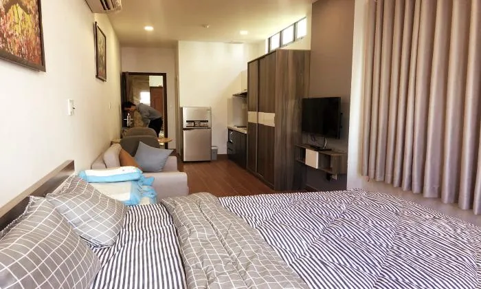 Nice Studio Serviced  Apartment With Balcony in District 1 Ho Chi Minh City 35sqm 450 USD/month