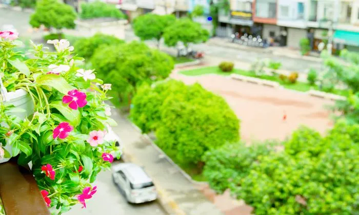 Amazing Balcony Serviced Apartment For Rent in District 10 HCM City 40sqm 550 USD/month