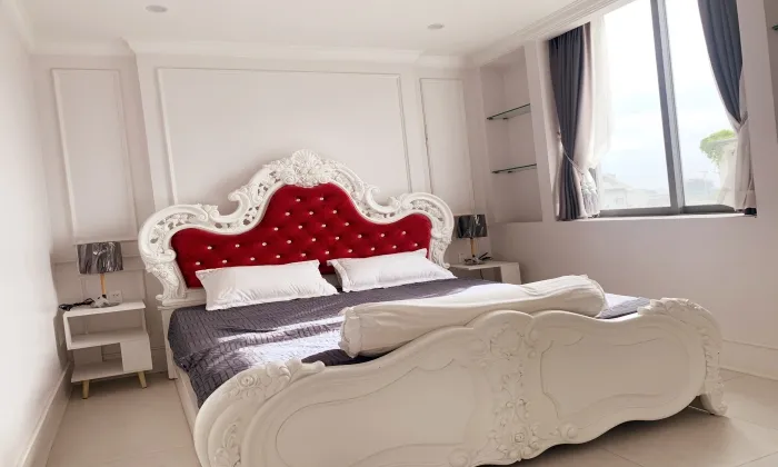 Stunning River And Landmark 81 View Two Bedroom in Tran Nao HCMC 80sqm 800 USD/month