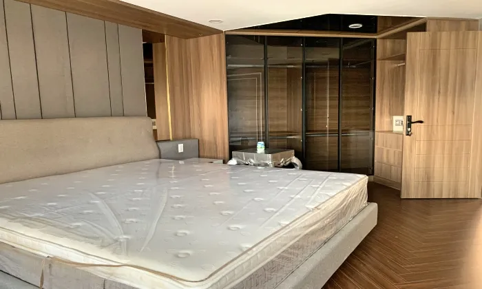 Penthouse Larose Sa Serviced Apartment Thao Dien HCMC 170sqm 2,200 USD/month