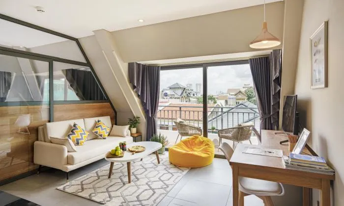 So Amazing One Bedroom Lam Villa Riverside Serviced Apartment HCM 45sqm 700 USD/month