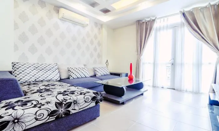 Stunning Balcony Two Bedrooms Apartment in Thao Dien HCM City 90sqm 900 USD/month