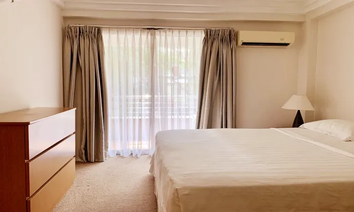 Gorgeous Balcony Two Bedroom Saigon Apartment For Rent District 3 HCMC 75sqm 1,000 USD/month