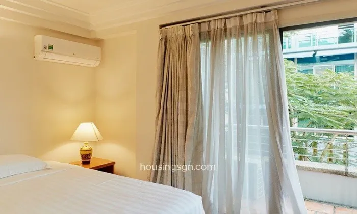 Nice Duplex Balconies Three Bedroom Serviced Apartment in District 3 HCMC 145sqm 1,500 USD/month