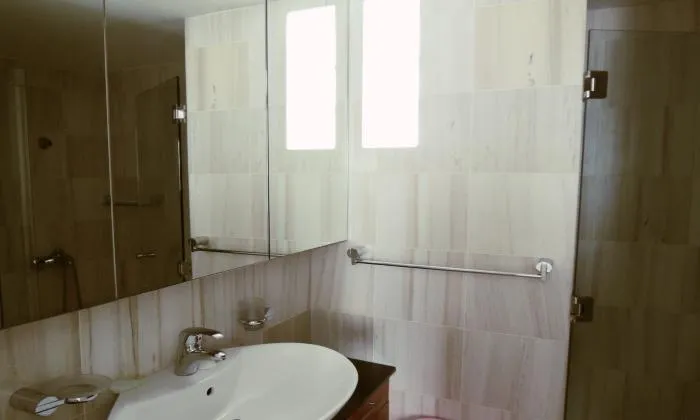 Nice Two bedrooms Serviced Apartment For Rent in District 3 75sqm 1,000 USD/month