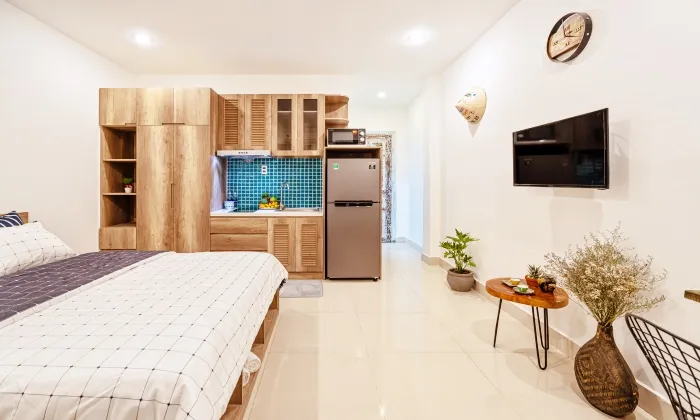 Studio Serviced Apartment With Windows in Nguyen Van Mai District 3 Ho Chi Minh City 25sqm 370 USD/month