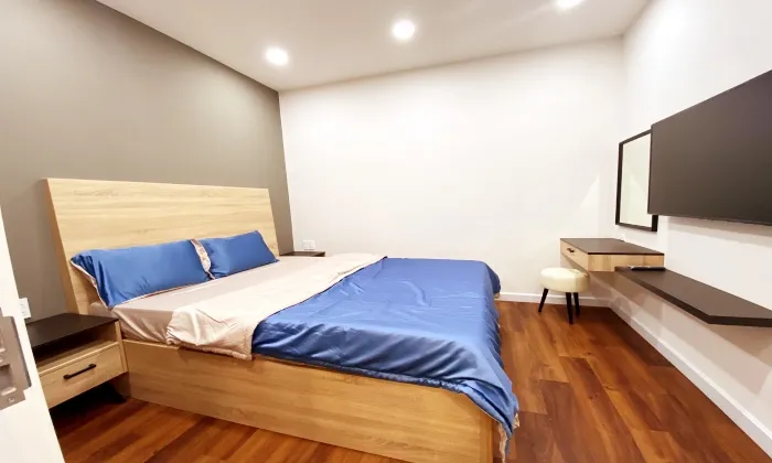 Good Kitchen and Interior Two Bedroom Serviced Apartment in District 3 Ho Chi Minh City 65sqm 800 USD/month