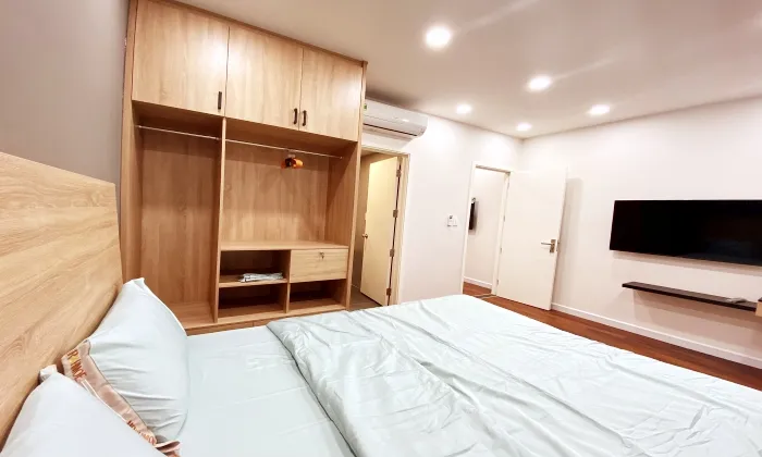 Good Kitchen and Interior Two Bedroom Serviced Apartment in District 3 Ho Chi Minh City 65sqm 800 USD/month