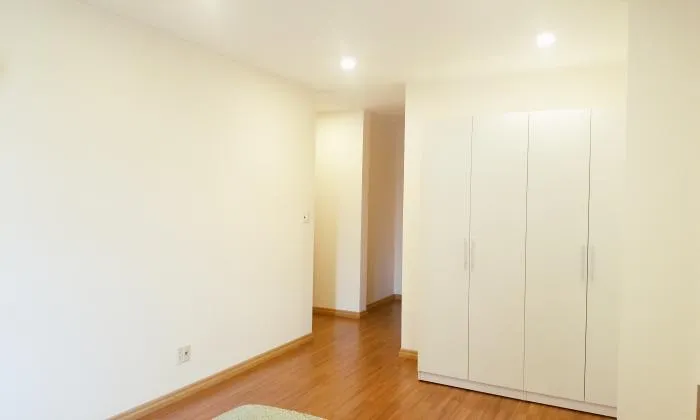 Bright Two Bedroom Serviced Apartment in District 3 HCM City 115sqm 1,000 USD/month