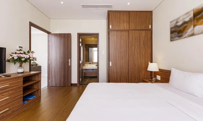 Spacious One Bedroom Apartment For Rent in Center District 3 Ho Chi Minh City 70sqm 1,500 USD/month