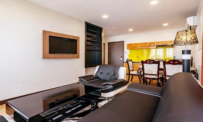 Fresh Light One Bedroom Emerald Serviced Apartment in District 3 Saigon 47sqm 800 USD/month