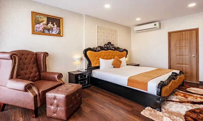 Fresh Light One Bedroom Emerald Serviced Apartment in District 3 Saigon 47sqm 800 USD/month