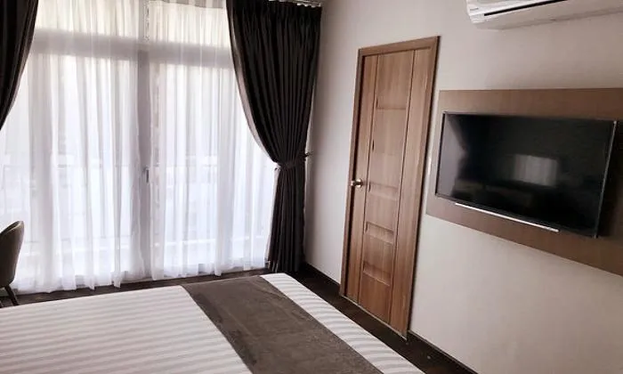 Two Bedroom Emerald Serviced Apartment  in Huynh Tinh Cua District 3 HCMC 63sqm 1,300 USD/month