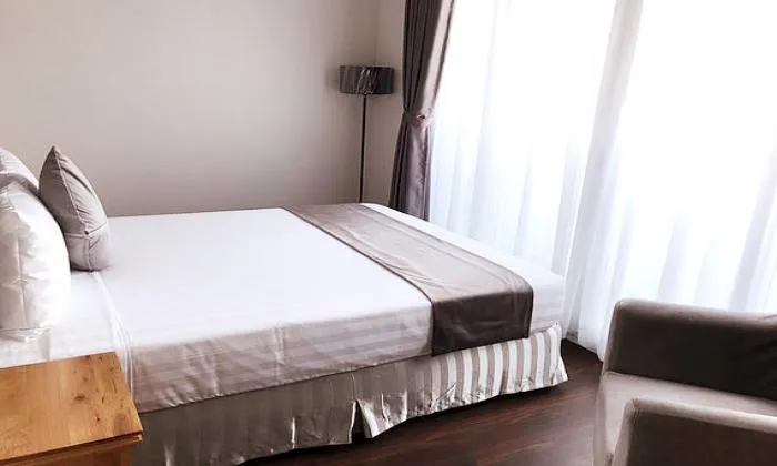 Two Bedroom Emerald Serviced Apartment  in Huynh Tinh Cua District 3 HCMC 63sqm 1,300 USD/month