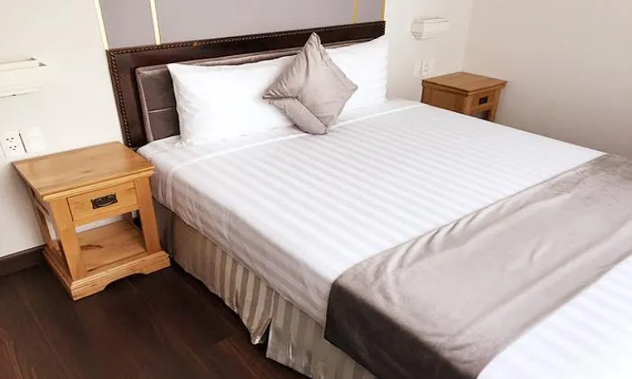 Two Bedroom Emerald Serviced Apartment  in Huynh Tinh Cua District 3 HCMC 63sqm 1,300 USD/month