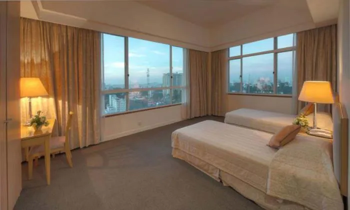 Dazzling Penthouse Indochine Park Tower Serviced Apartment For Lease 215sqm 4,600 USD/month
