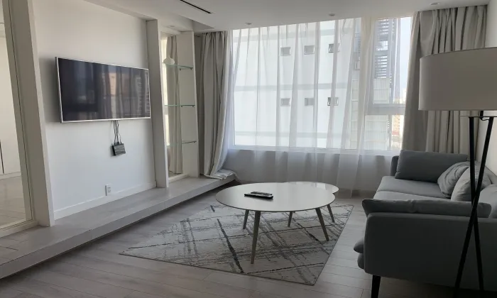 Modern Single Bedroom and Study Room Leman Apartment For Rent in District 3 HCMC 75sqm 1,350 USD/month