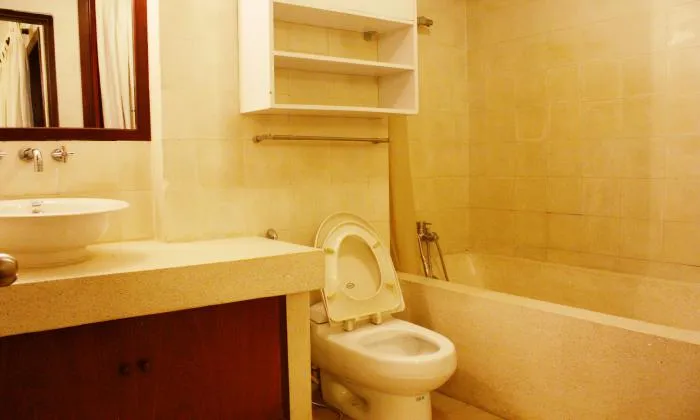 Spacious Two Bedrooms Serviced Apartment For Rent in District 3 HCMC 160sqm 1,000 USD/month
