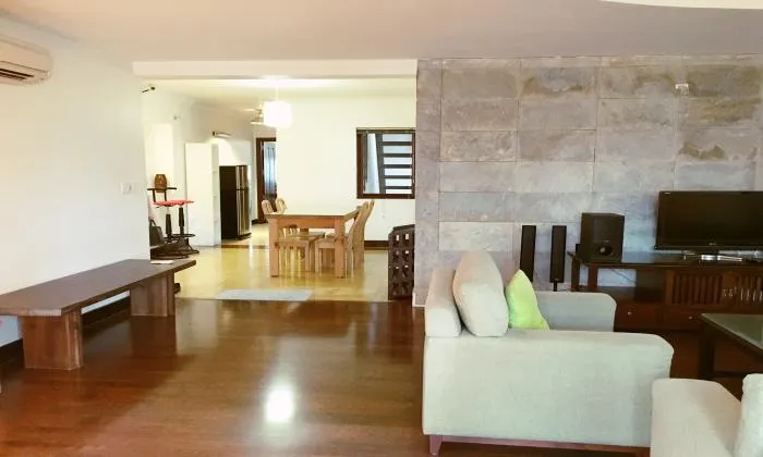 Homy Penthouse Serviced Apartment For Rent  in District 3 HCMC 250sqm 1,500 USD/month