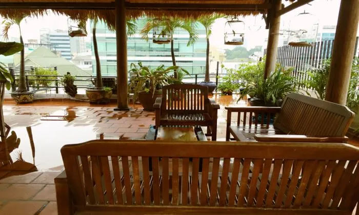 Homy Penthouse Serviced Apartment For Rent  in District 3 HCMC 250sqm 1,500 USD/month