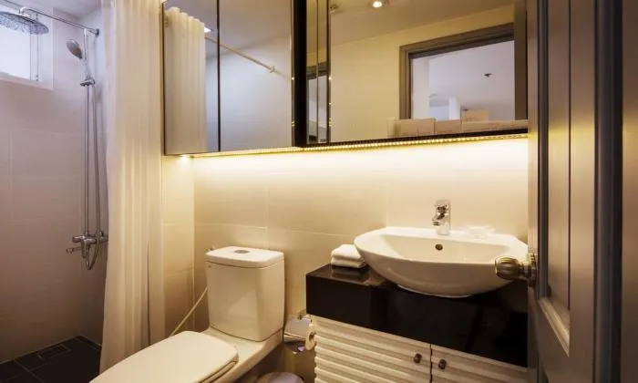One Bedroom Lavish 18 Apartment For Rent in District 3 HCMC 67sqm 1,900 USD/month