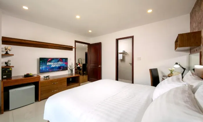 Three Bedroom AVO Serviced Apartment For Rent in Central Ho Chi Minh City 124sqm 1,600 USD/month