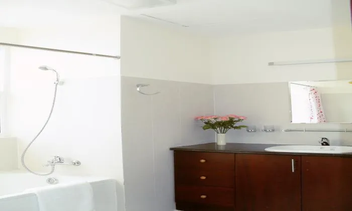3 Bedrooms Saigon Mansion Serviced Apartment For Rent, Dist 3, HCMC 124sqm 2,300 USD/month