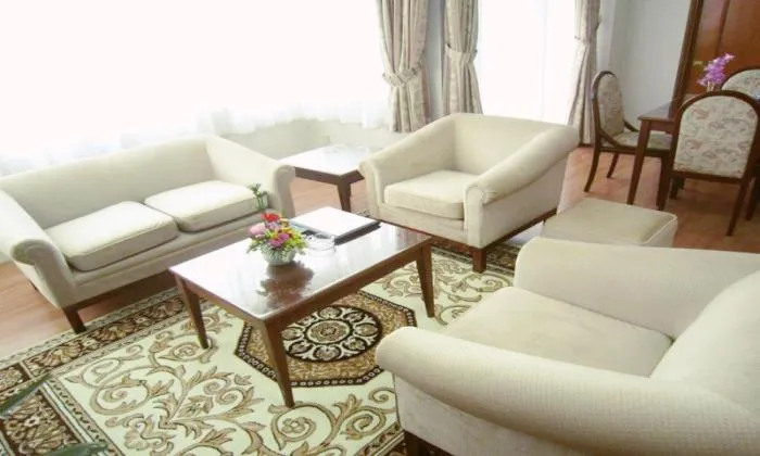 Two Bedrooms Saigon Court Serviced Apartment For Rent, District 3 96sqm 2,000 USD/month