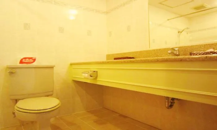 Two Bedrooms Saigon Court Serviced Apartment For Rent, District 3 96sqm 2,000 USD/month